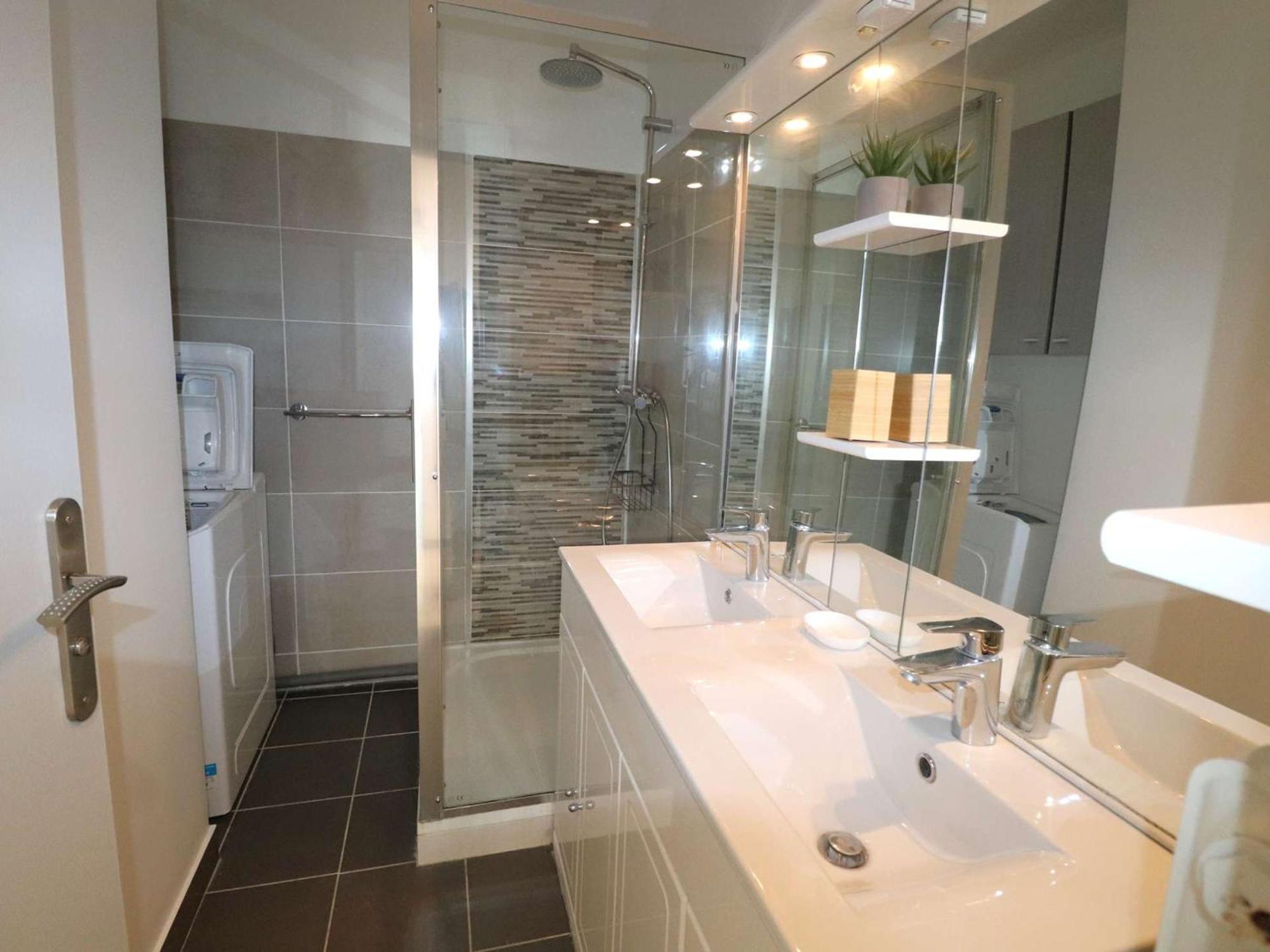 3 Pieces Climatise Avec Terrasse, Parking Prive, A 100M De La Plage, 7 Couchages - Fr-1-307-148 Le Grau-du-Roi Εξωτερικό φωτογραφία