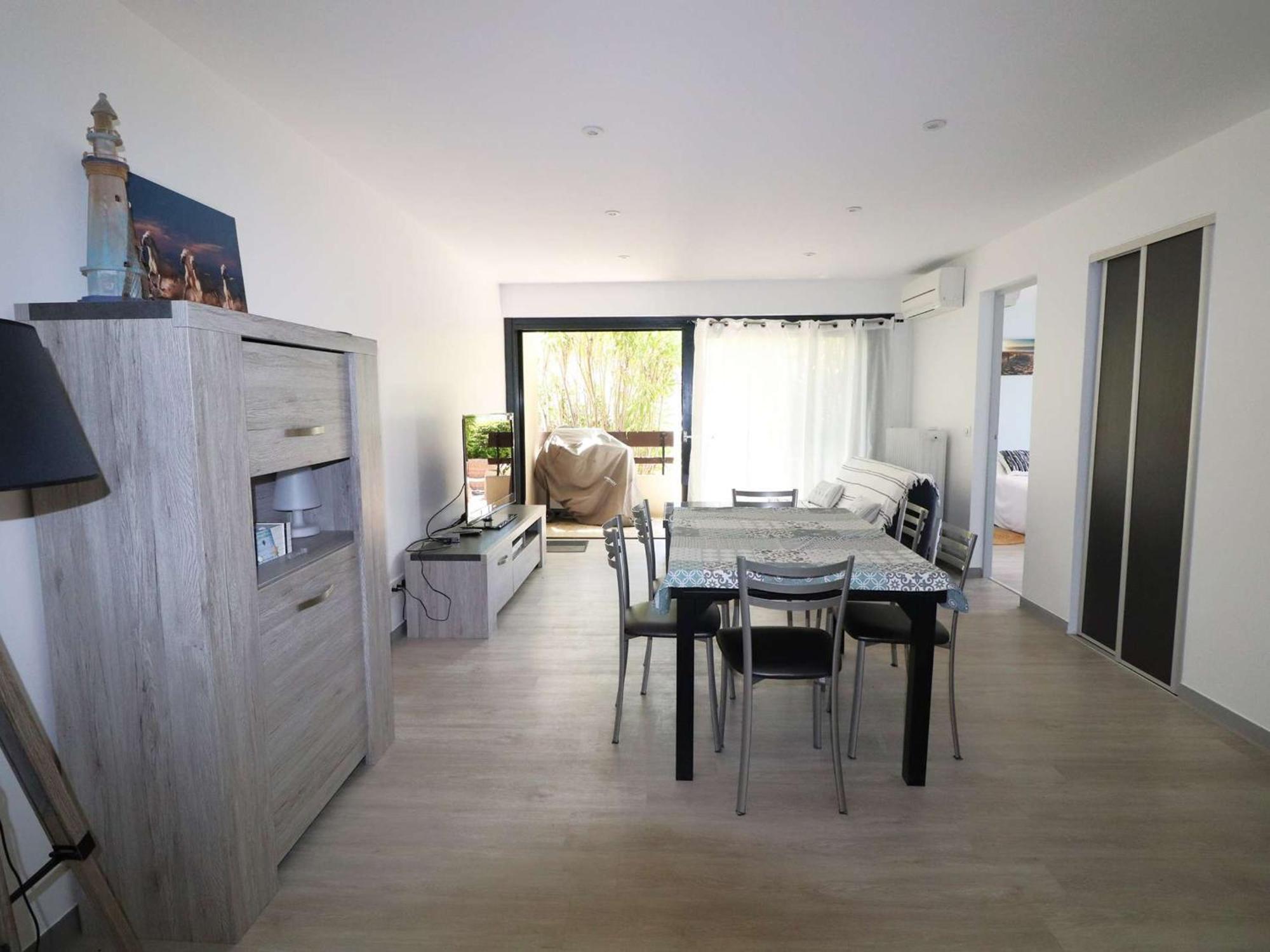 3 Pieces Climatise Avec Terrasse, Parking Prive, A 100M De La Plage, 7 Couchages - Fr-1-307-148 Le Grau-du-Roi Εξωτερικό φωτογραφία